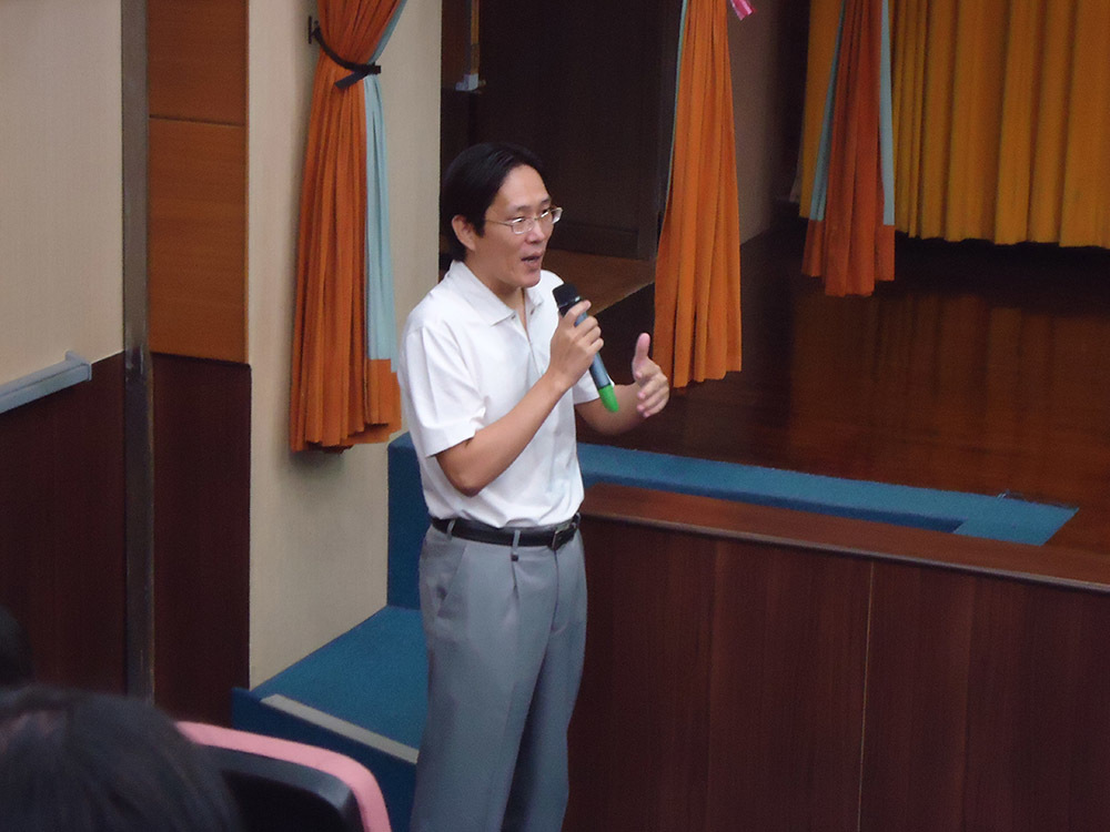中山大學政治經濟學系系主任的張其祿教授(另開新視窗/jpg檔)圖片