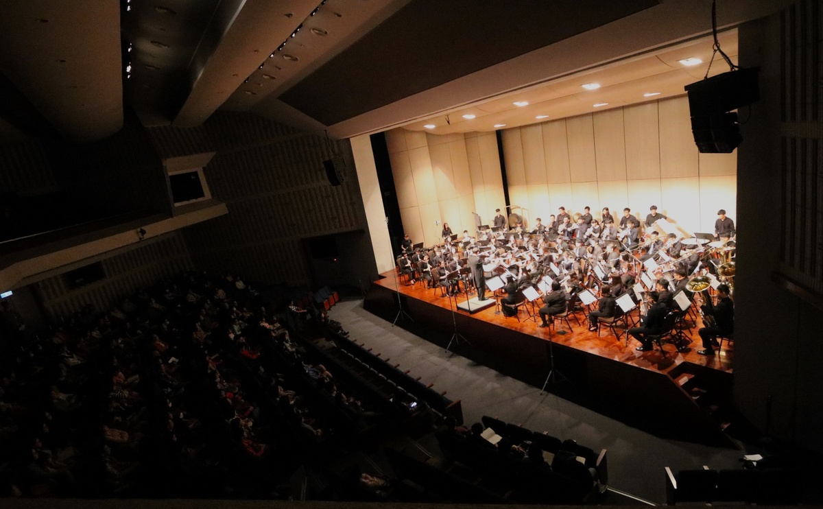 音樂會現場座無虛席(另開新視窗/jpg檔)圖片