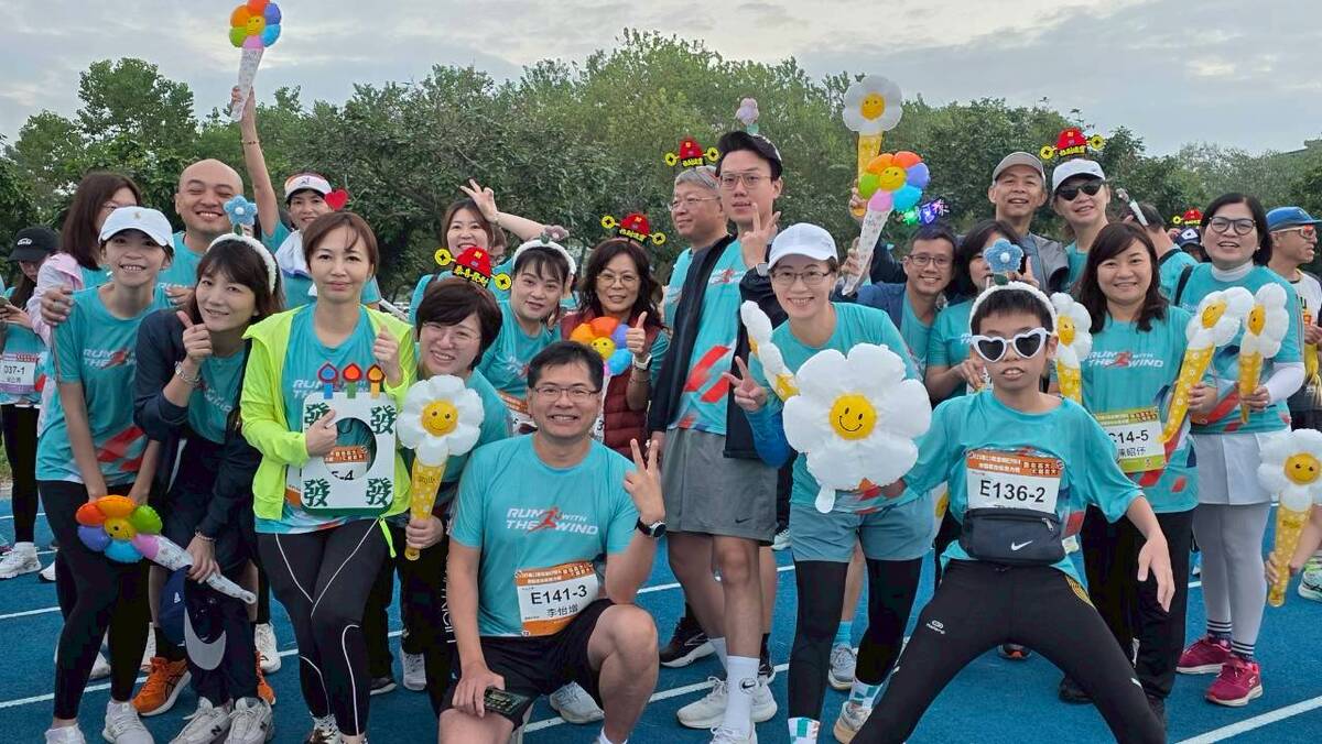 俏皮造型進場(另開新視窗/jpg檔)圖片