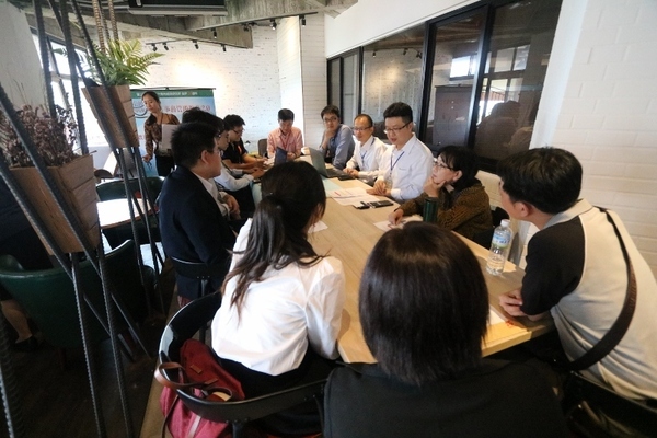 公事所25歲 校友蘇嘉全笑憶考試「梅花座」(另開新視窗/jpg檔)圖片