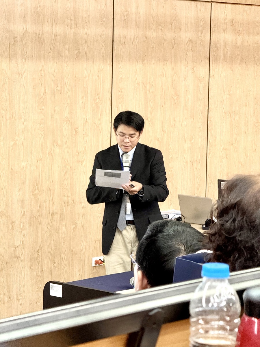 羅景文教授以越南語發表論文(另開新視窗/jpg檔)圖片