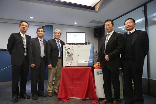 邁向頂尖大學計畫系列報導之十》中山鴻海攜手合作 為食安環境把關(另開新視窗/jpg檔)圖片