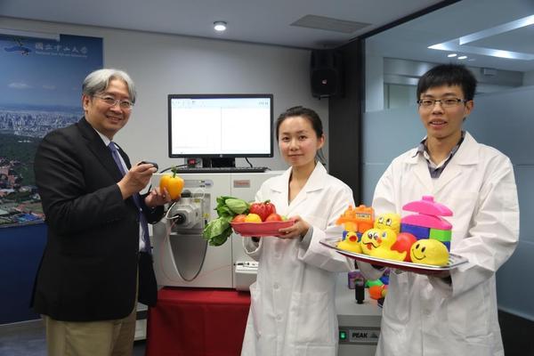 邁向頂尖大學計畫系列報導之十》中山鴻海攜手合作 為食安環境把關(另開新視窗/jpg檔)圖片