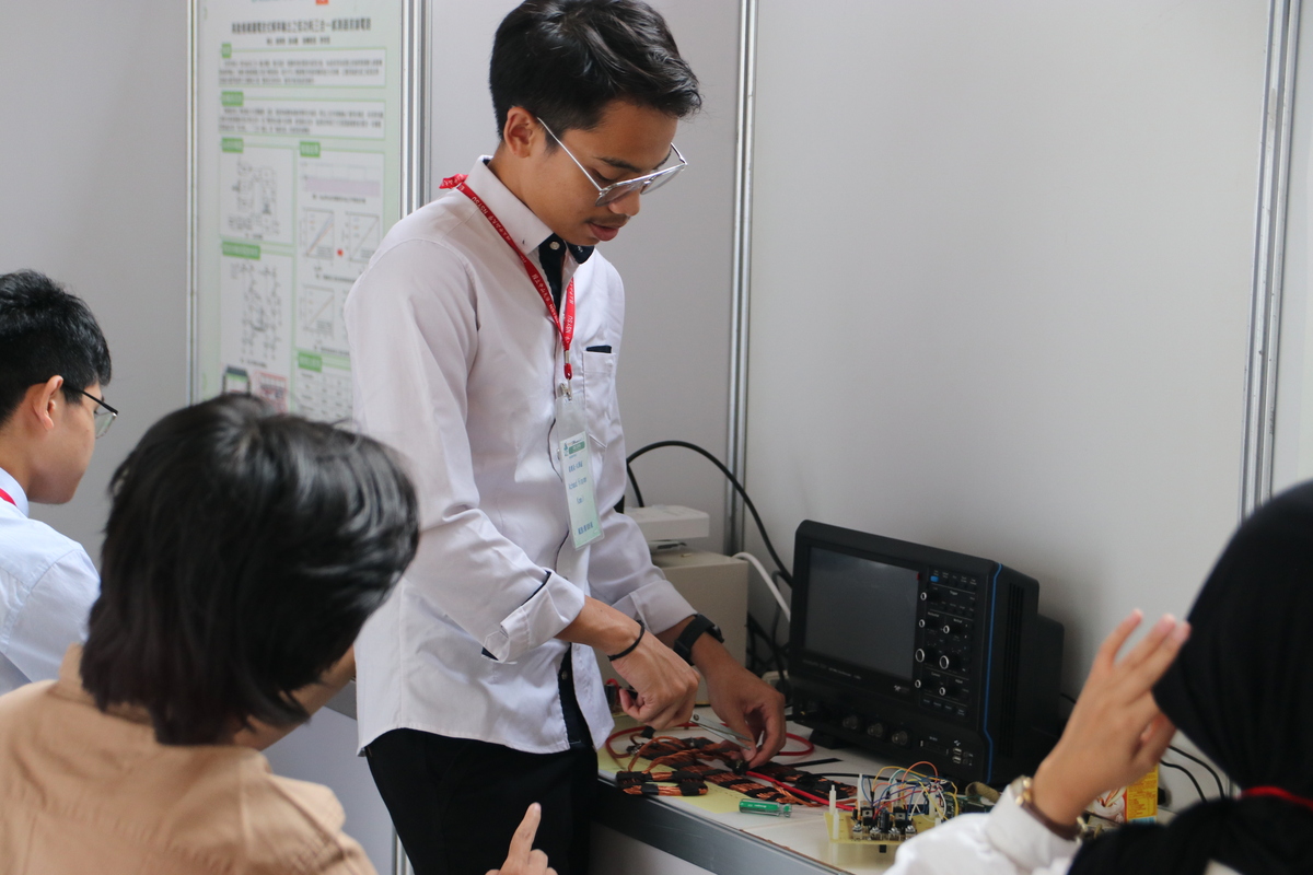 專題展示(另開新視窗/jpg檔)圖片