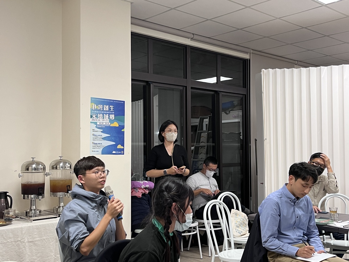 人文暨科技跨領域學士學位學程學生提問(另開新視窗/jpg檔)圖片