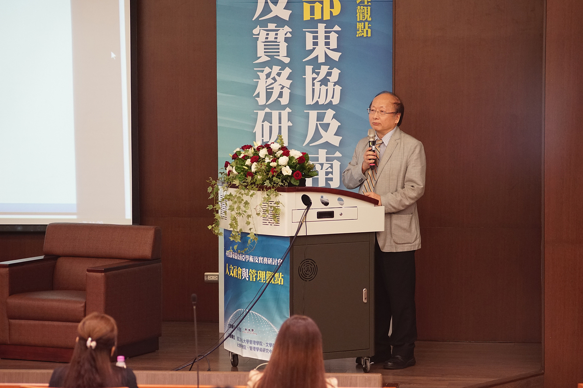 陳厚銘教授(另開新視窗/jpg檔)圖片