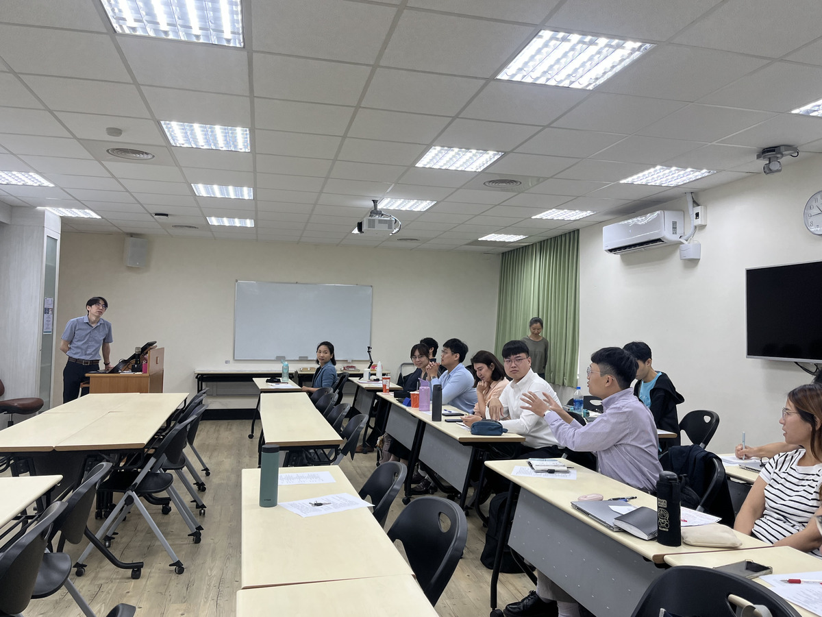 熱烈討論，再現學術沙龍樣貌(另開新視窗/jpg檔)圖片
