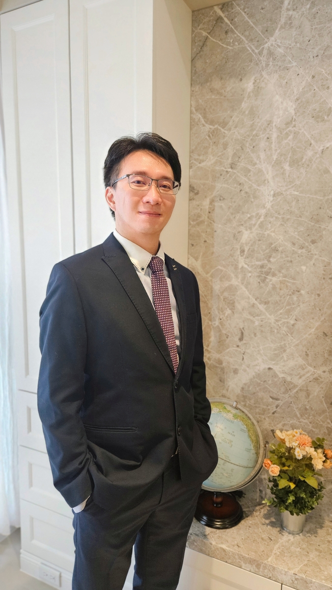 闕郁倫講座教授獲選為國立中山大學114學年度學術研究類傑出校友(另開新視窗/jpg檔)圖片