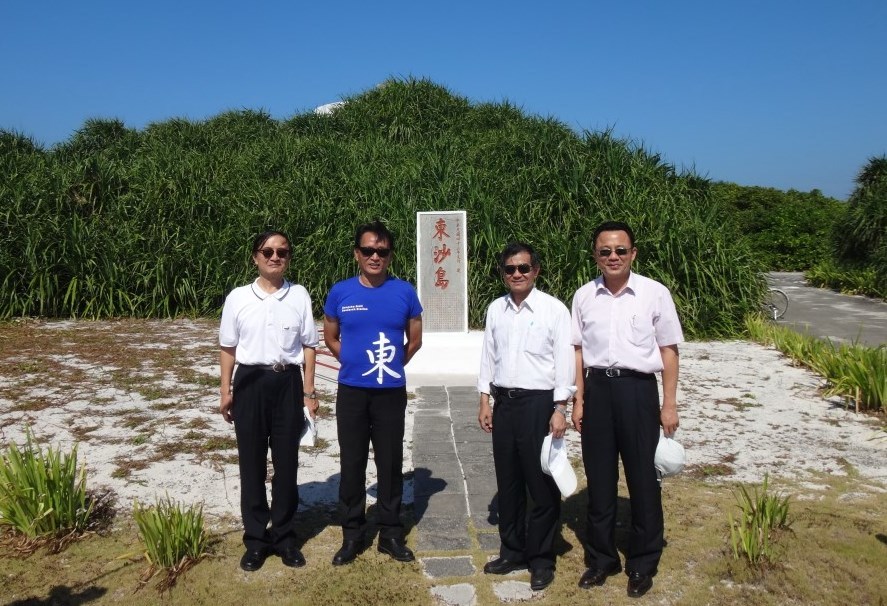 左起陳院長、宋主任(另開新視窗/jpg檔)圖片