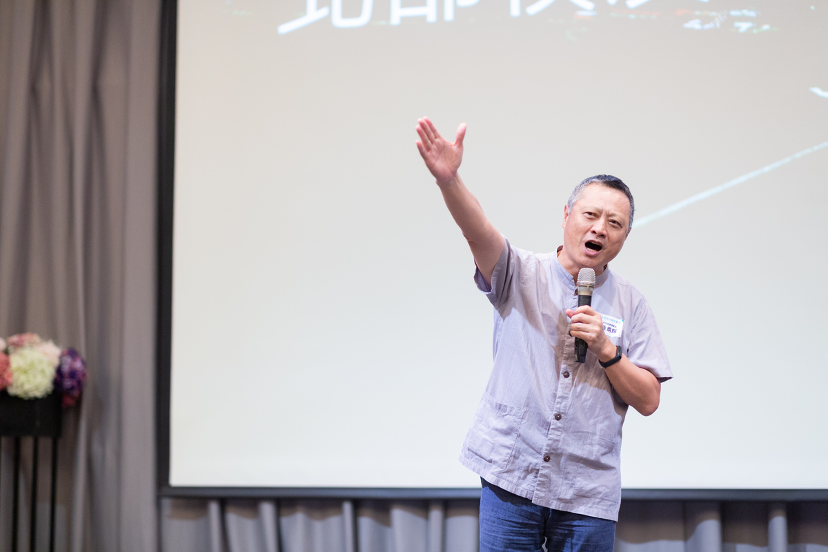 校友總會黃烱輝理事長致詞(另開新視窗/jpg檔)圖片