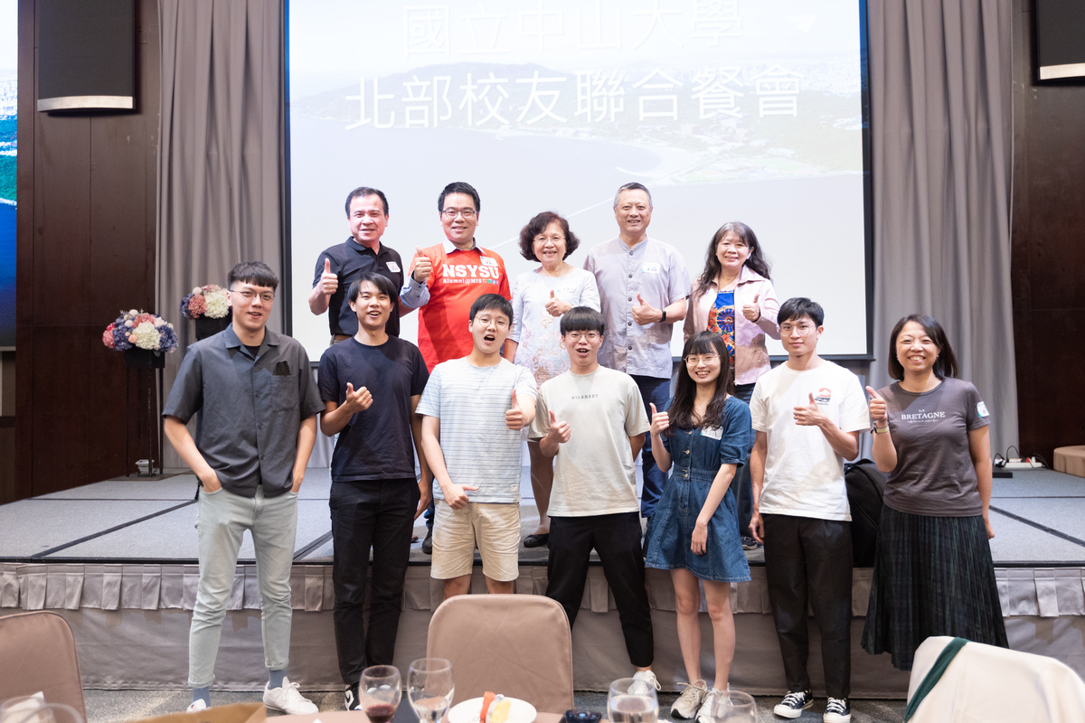 資管系合照(另開新視窗/jpg檔)圖片