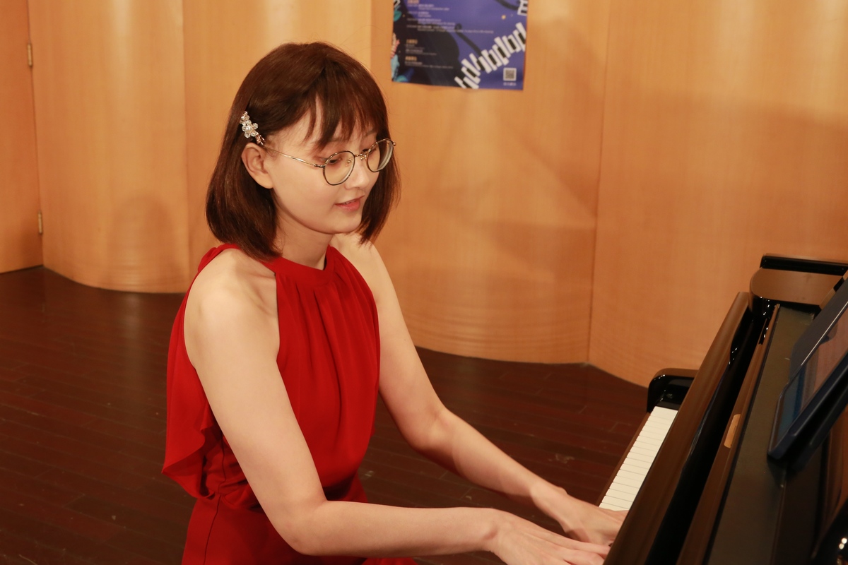 今年27歲的「抗癌音樂天使」葉美君就讀國立中山大學音樂系碩士班二年級(另開新視窗/jpg檔)