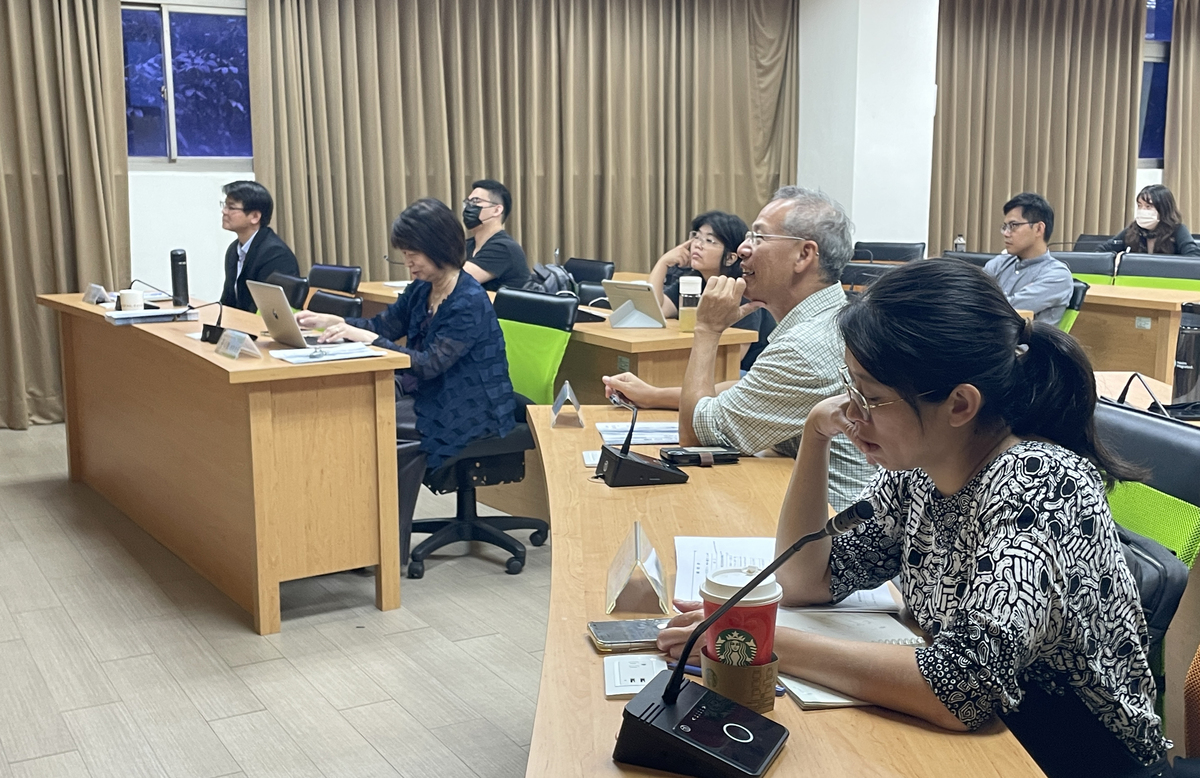 國立中山大學文學院「世界共生與人文創新」講座：郭宗杰院士講座、院士座談會(另開新視窗/jpg檔)圖片