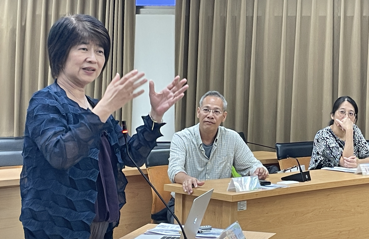 中山大學外文系黃心雅特聘教授交流(另開新視窗/jpg檔)圖片