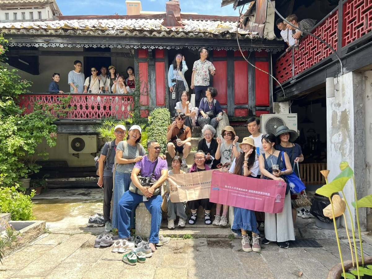 作家Veeraporn帶領走讀華人聚落(另開新視窗/jpg檔)圖片