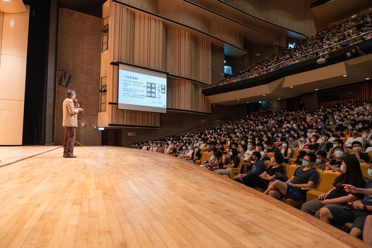 鋼琴饗宴療癒身心　江漢聲「彈談」人生　(另開新視窗/jpg檔)圖片