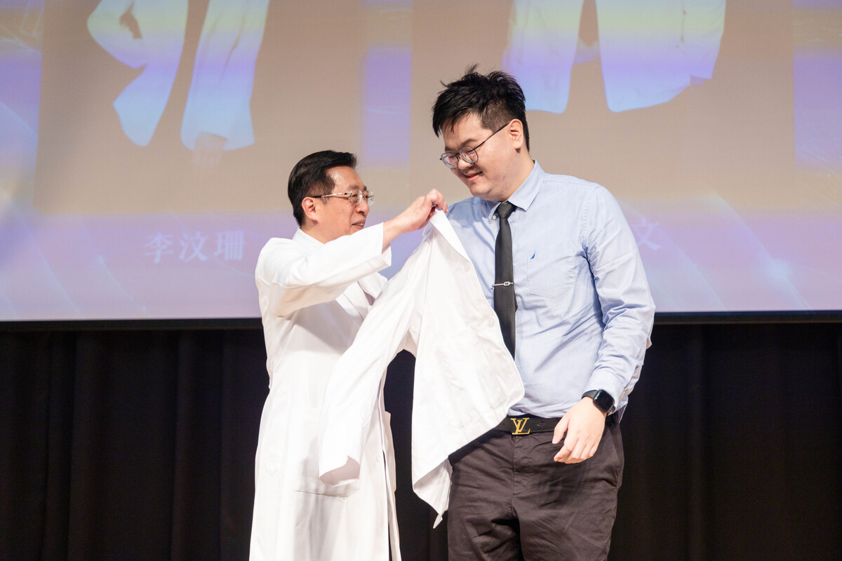 「中山醫脈，濟世柒賢」國立中山大學學士後醫學系117級授袍典禮(另開新視窗/jpg檔)圖片