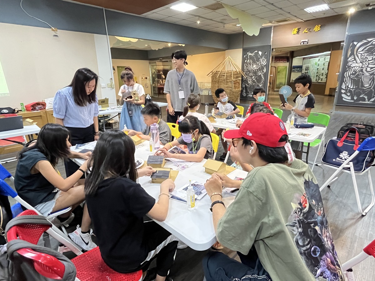 培育小小解說員　「博物館典藏探究」課程推動在地文化教育創新(另開新視窗/jpg檔)圖片