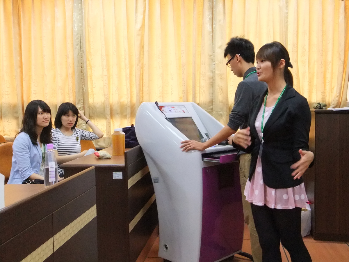 想一圓傳媒夢？校園記者熱烈招生中！(另開新視窗/jpg檔)圖片