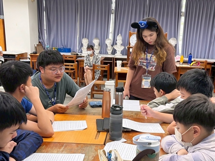 改編英文劇本，訓練學生英語讀、寫能力(另開新視窗/jpg檔)圖片