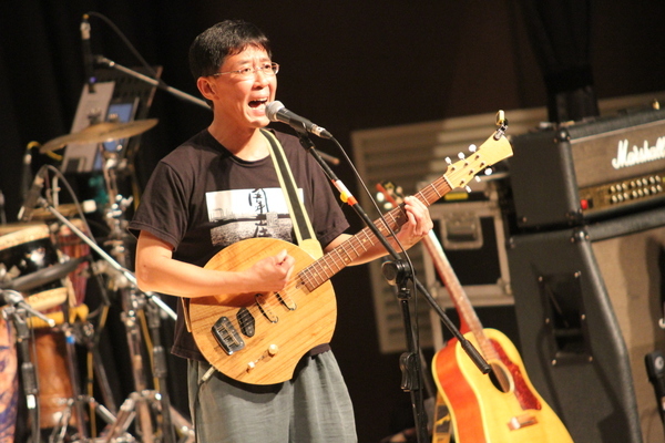 金曲樂團生祥前進西灣 高唱反空汙(另開新視窗/jpg檔)圖片