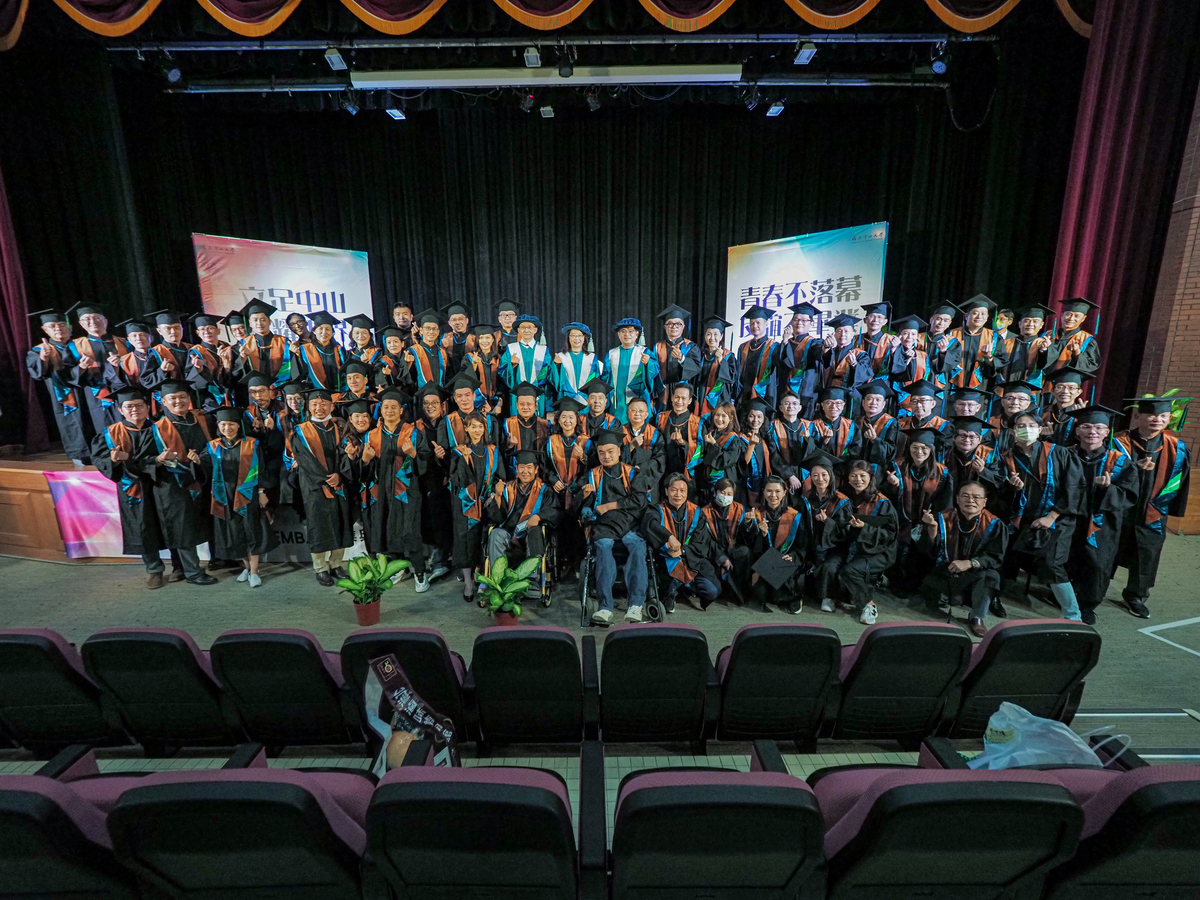 EMBA第23屆畢業典禮(另開新視窗/jpg檔)圖片