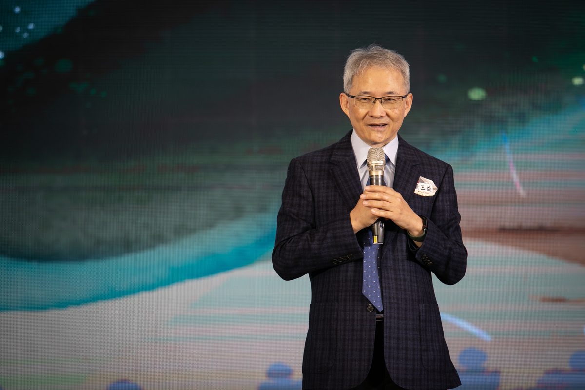 國立中山大學管理學院西灣生生塾黃三益指出，後EMBA的獨特之處——學習從不止於一年課程的結束，而是可以跨期、長期回流，生生不息。(另開新視窗/jpg檔)圖片