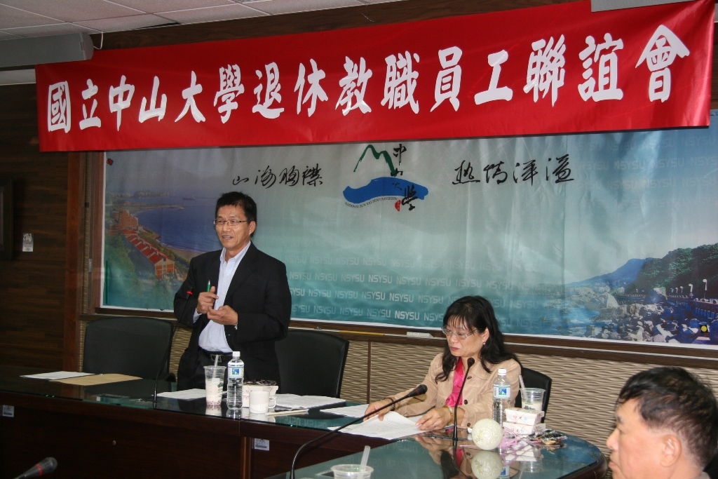 首任會長，資工系謝文雄教授(另開新視窗/jpg檔)圖片