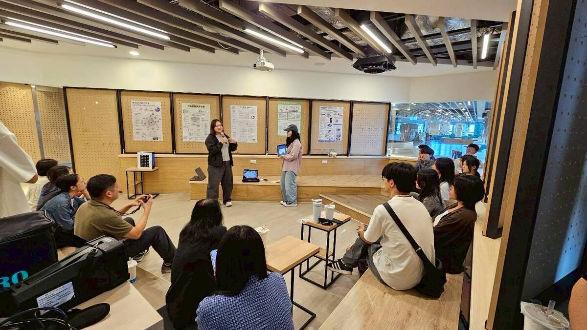 於跨領域自主學習領航夥伴計畫第六期期末成果海報展發表成果(另開新視窗/jpg檔)圖片