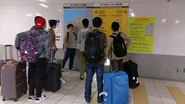沿途介紹捷運站周邊景點以及校內、外環境(另開新視窗/jpg檔)圖片
