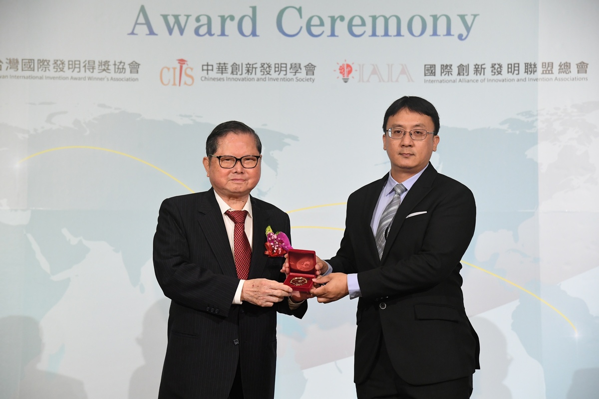 影音》微藻、農廢變身環保減碳塑膠　中山大學獲國際發明金獎(另開新視窗/jpg檔)圖片