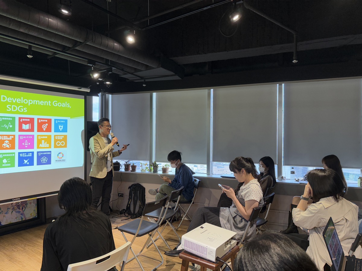 中山大學校責中心陳志維經理分享藝術行銷(另開新視窗/jpg檔)圖片