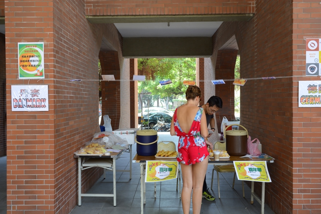 丹麥攤位(另開新視窗/jpg檔)圖片