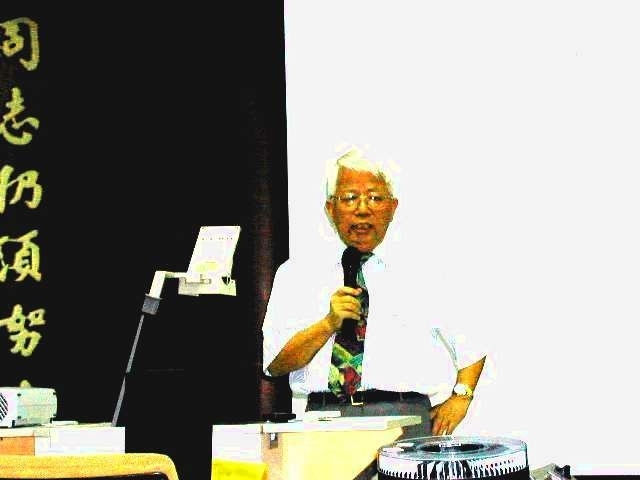 生物醫學科學舉辦一場生物科技成果研討會，邀請國內諸多知名學者與會研討。(另開新視窗/jpg檔)圖片