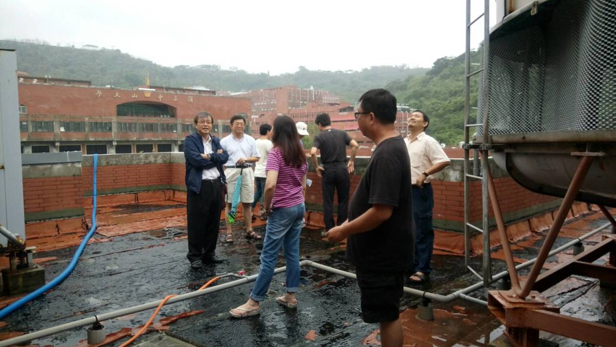 梅姬颱風校園災損 菩提樹挺過風雨(另開新視窗/jpg檔)圖片