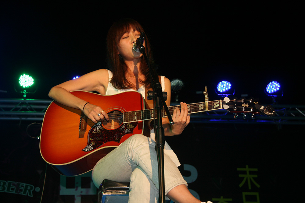 女神一出場，全場屏氣凝神細聽(另開新視窗/jpg檔)圖片