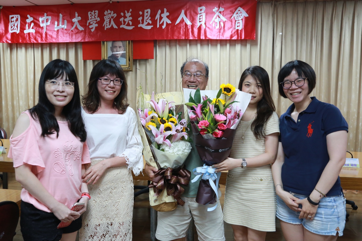 108年下半年度退休人員歡送茶會(另開新視窗/jpg檔)圖片