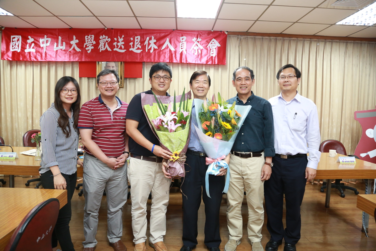 108年下半年度退休人員歡送茶會(另開新視窗/jpg檔)圖片