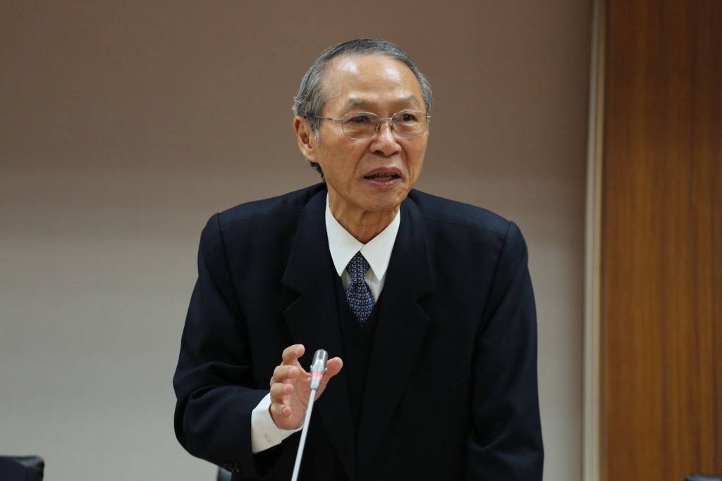 成大黃煌煇校長(另開新視窗/jpg檔)圖片