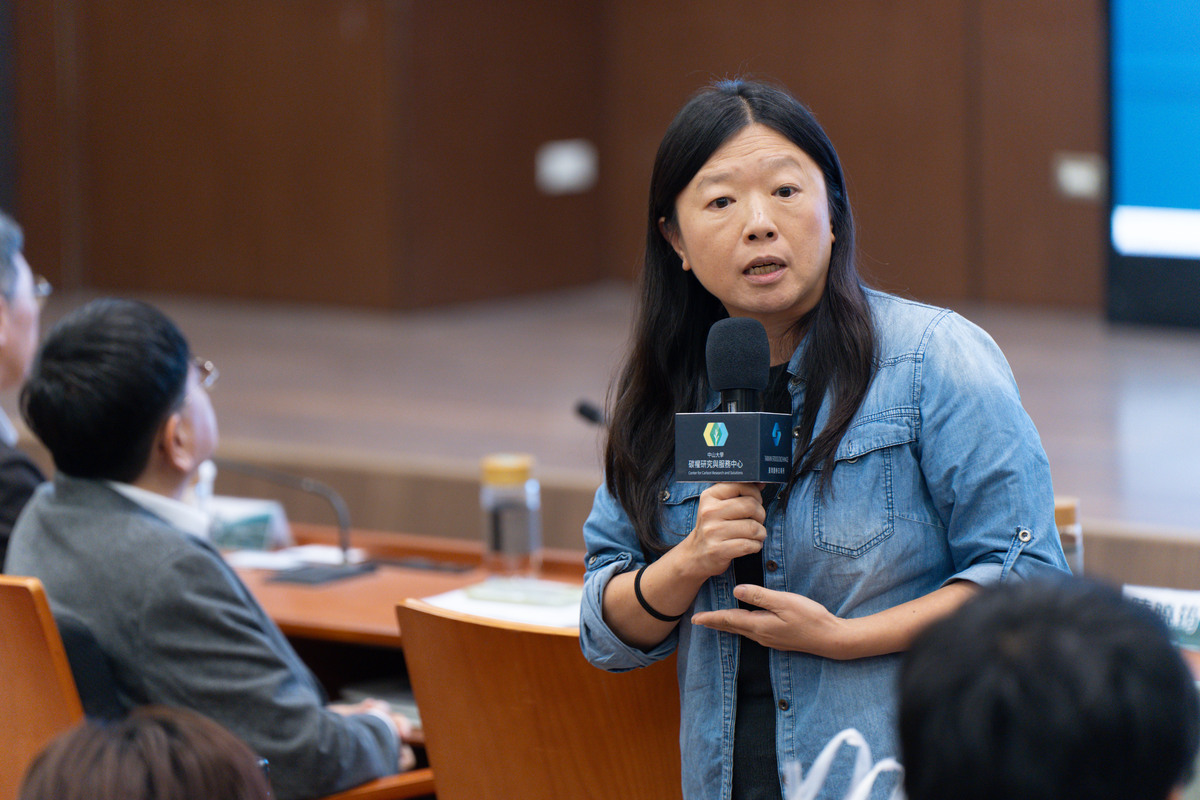 海委會海洋保育署陸曉筠署長分享海保署刻正推動藍碳查驗量能與企業ESG媒合平台的努力(另開新視窗/jpg檔)圖片