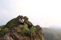 登山險遭雷擊？　中山學生用「生命」攝影(另開新視窗/jpg檔)圖片
