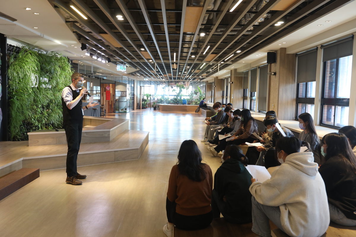 自信聽說讀寫　外貿雙語研習班5月17日成果發表(另開新視窗/jpg檔)圖片