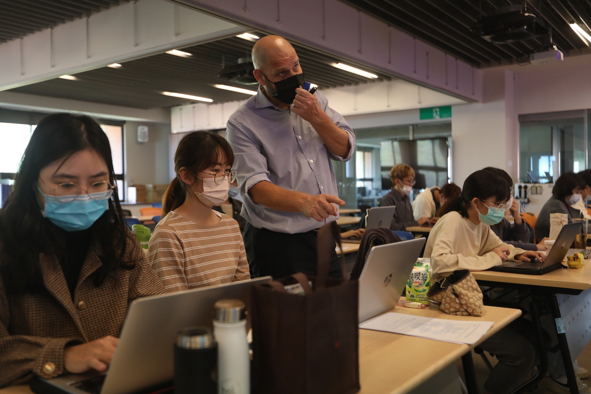 自信聽說讀寫　外貿雙語研習班5月17日成果發表(另開新視窗/jpg檔)圖片