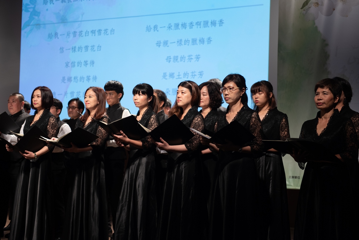 台南室內合唱團(另開新視窗/jpg檔)圖片