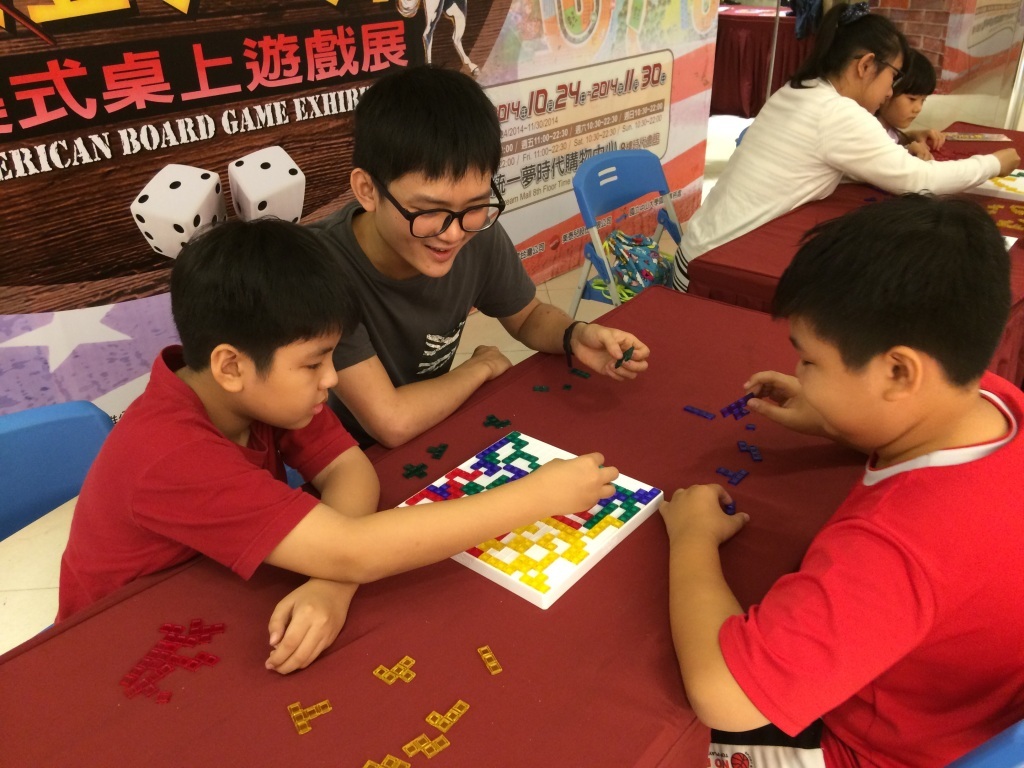 「好戲上桌：美式桌上遊戲展」中山美國中心夢時代桌遊體驗(另開新視窗/jpg檔)圖片