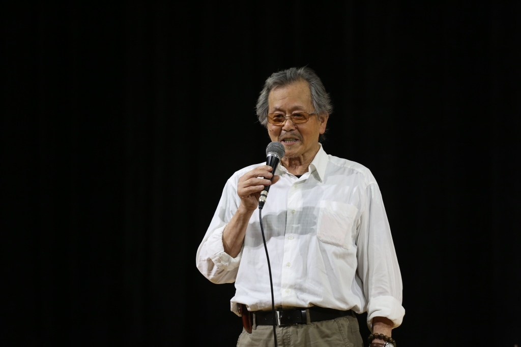 知名作家黃春明(另開新視窗/jpg檔)圖片