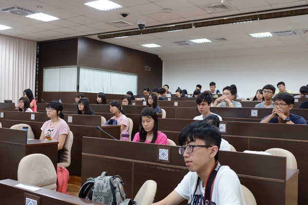 畢業生求職  統一人資長徐智明：眼光要放遠(另開新視窗/jpg檔)圖片