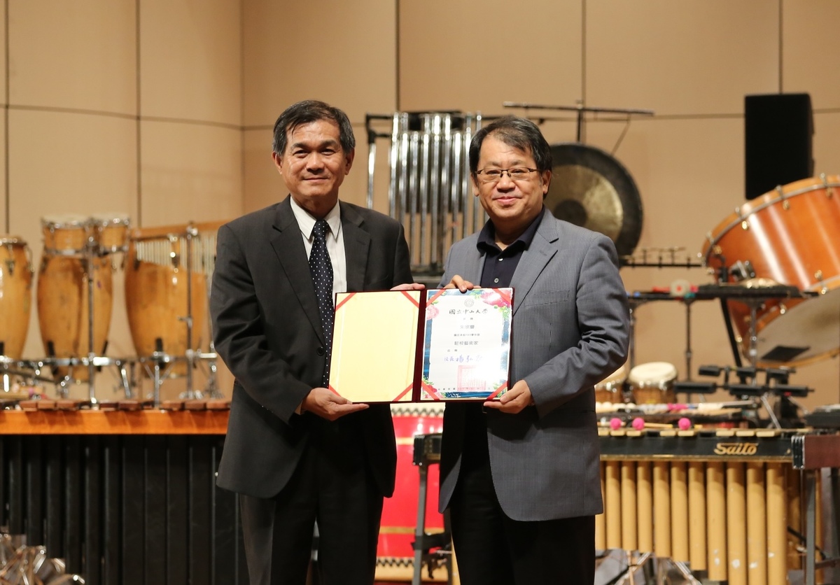致贈駐校藝術家證書(另開新視窗/jpg檔)圖片