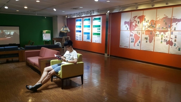「語」你在一起　各國特色書籍電影讓你看(另開新視窗/jpg檔)圖片