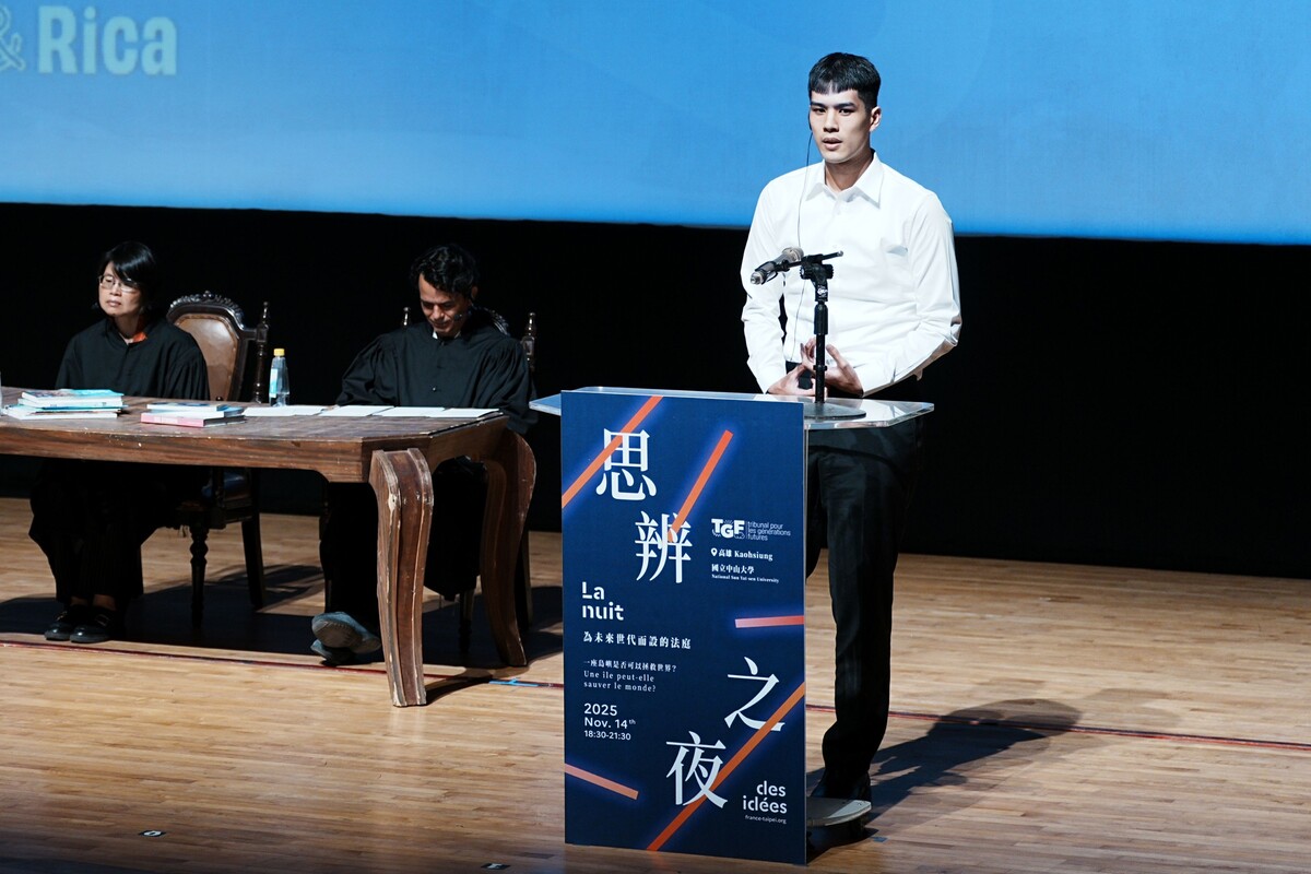 政治經濟系學生廖孝璿擔任2號陪審員(另開新視窗/jpg檔)圖片